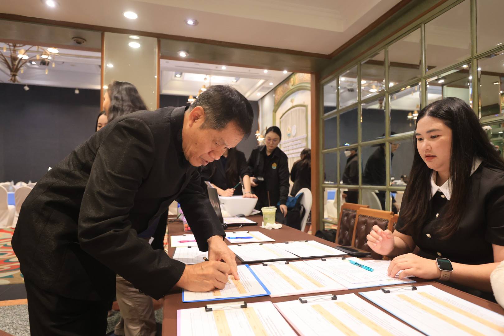 title - ส.ป.ก. ร่วมประชุมหารือเพื่อระดมความคิดเห็นและข้อเสนอแนะต่อรายงานติดตาม ตรวจสอบ และประเมินผลการใช้ที่ดินของประเทศไทยให้เหมาะสมกับสภาพที่ดินและศักยภาพที่ดิน ภาคตะวันออกเฉียงเหนือ